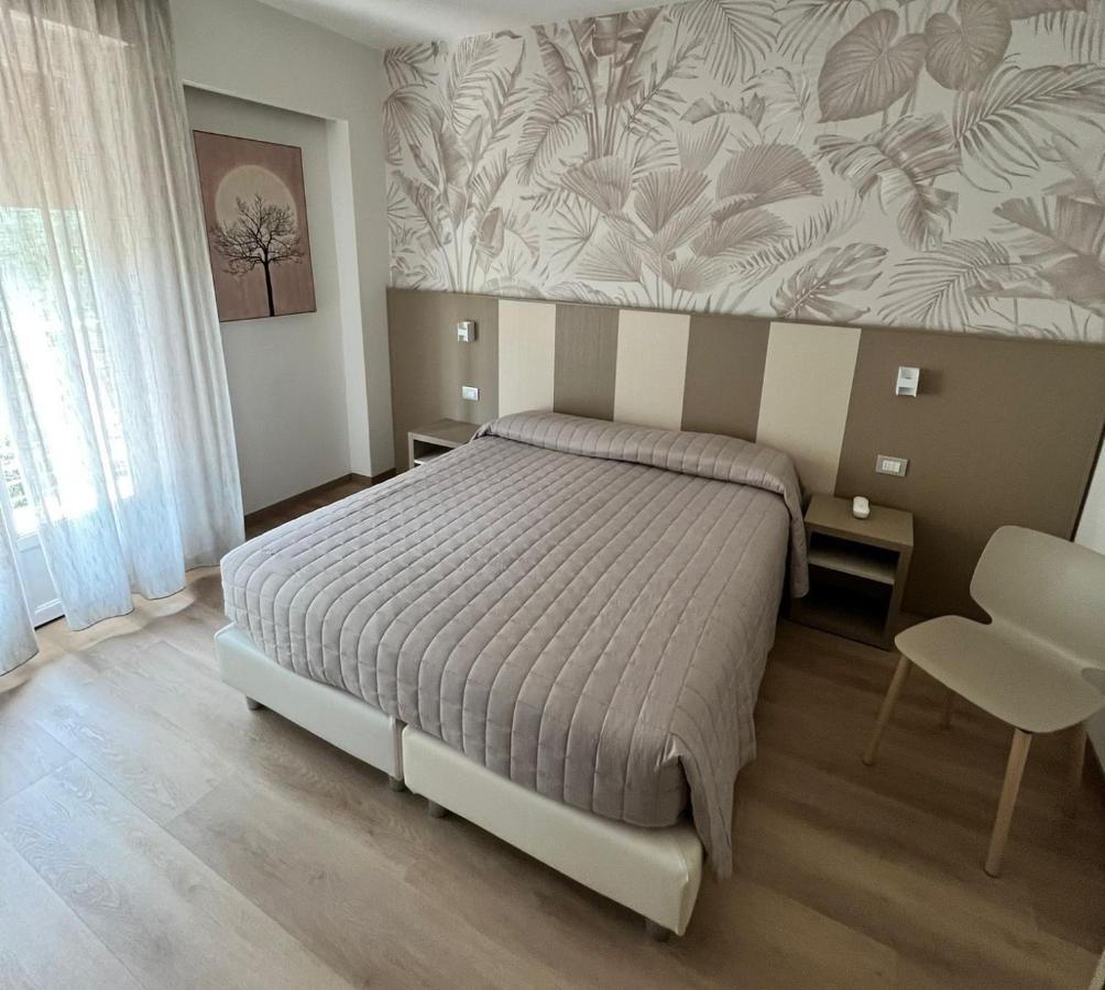 Eco Hotel Ariston Malcesine Buitenkant foto