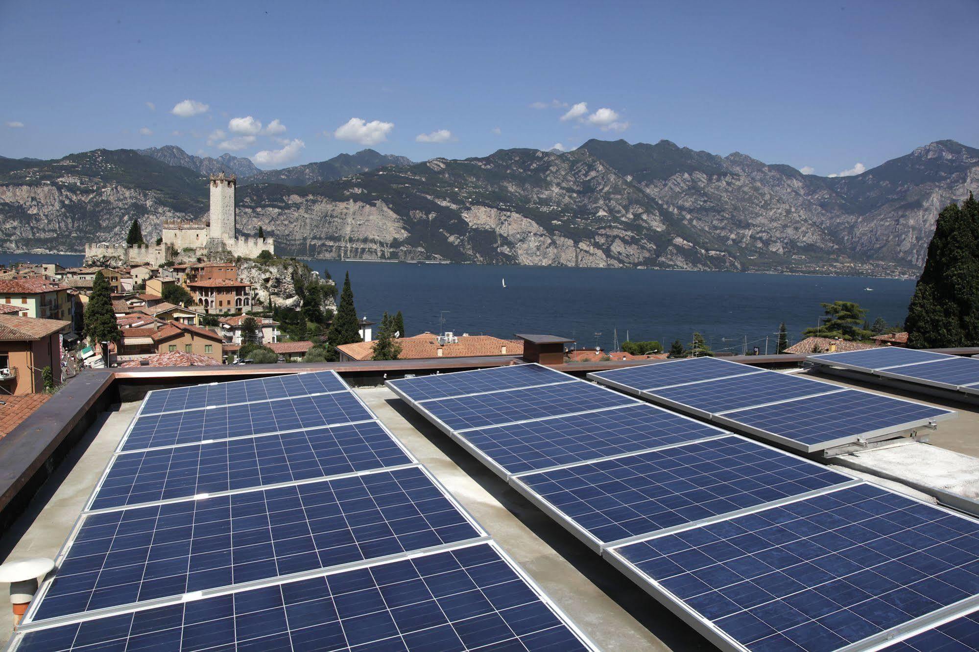 Eco Hotel Ariston Malcesine Buitenkant foto