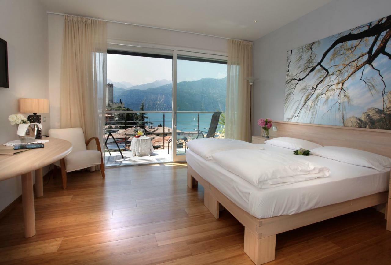 Eco Hotel Ariston Malcesine Buitenkant foto
